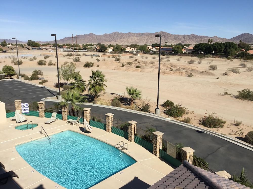 Comfort Inn And Suites Yuma I-8 Exteriör bild